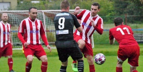 přátelské utkání FK Jaroměř - Slavia Hradec Králové, 26.5.2021, foto: Vaclav Mlejnek